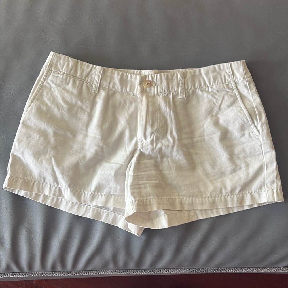 Polo by Ralph Lauren White Cargo Shorts Classic Design